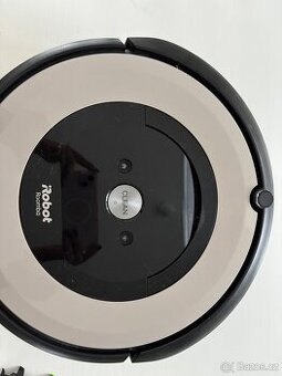 Robotický vysavač IRobot