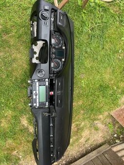 Palubní deska Passat B6 3c