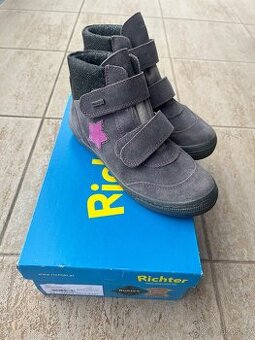 Dívčí kožené kotníkové boty Richter vel. EU32