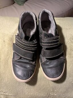 Kožené boty vel 34