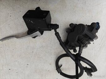 Suzuki GS 500 - brzda - ovladače