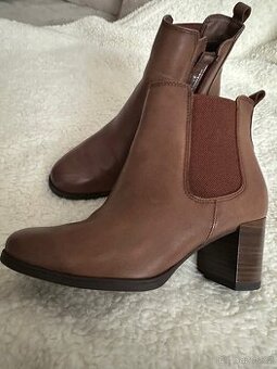 Kozačky Tamaris kůže 36