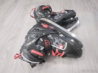 Lední brusle značky RS Ton Ice ve velikosti 34-37