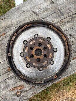 Setrvačník Octavia 2,Passat B6 2.0FSI 110kw