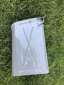 Piaggio Ape AC2 / AC1 kastlík / schloss/ box