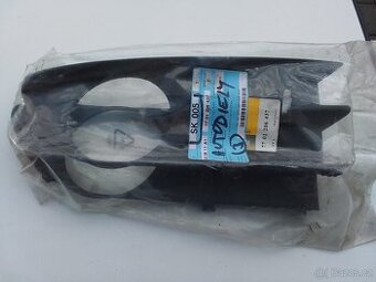 Mřížka s otvorem pro mlhovku renault laguna 2