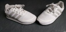 Adidas bílé vel34 (21cm) - 1
