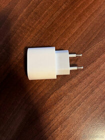 Apple adaptér + kabel USB-C lighting