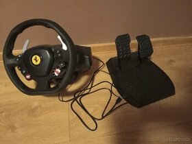 Volant a pedály Ferrari Thrustmaster PS4
