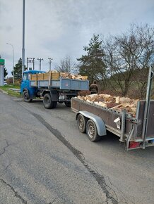 Palivové dřevo štípané nebo kulatina doprava zdarma