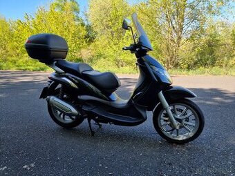Piaggio Beverly 250
