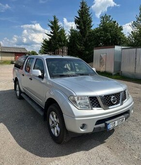 NISSAN NAVARA DOUBLE-CAB 2.5 DCI