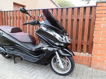 Piaggio X10 350 - 1