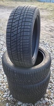Pěkné zimní pneu Kumho Wintercraft 235/50/19