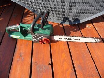 PARKSIDE® Aku řetězová pila + 4 Ah smart aku