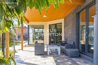 Bungalov 5+kk, Zahrada, bazén, terasa, pergola - Řitka