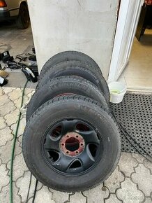 Plechové disky 6x139 se zimnimi 205/80/ r16