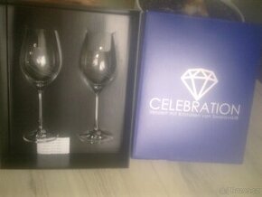Sklenky na víno s krystaly Swarovski