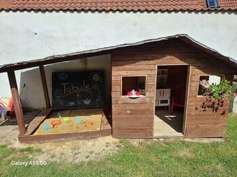 Dětský zahradní domeček