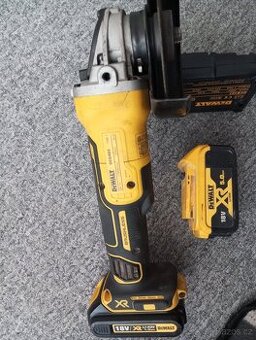 Aku bruska DeWALT