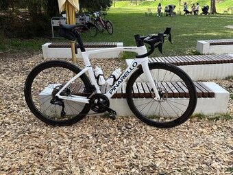 Pinarello F5 105 Di2