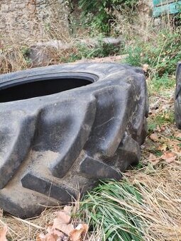 pneu 440/65 R24