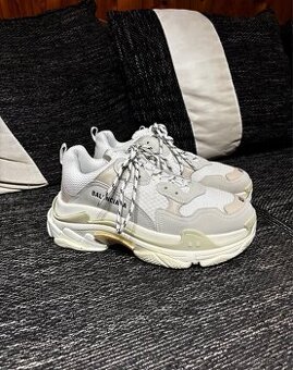 Balenciaga Triple S