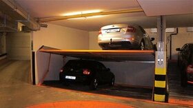 Pronájem garáže Kozácká 2 Praha 10• 15 m²