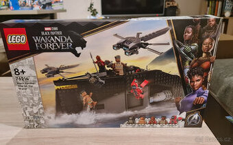 LEGO® Marvel 76214 Black Panther: Válka na vodě + dárek