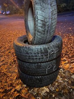 Pneumatiky 235/65/17. Nokian wr suv3