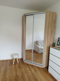 Šatní skříň rohová. Dub/artisan