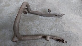 Zadní kyvná vidlice ČZ skútr prase Čezeta 502