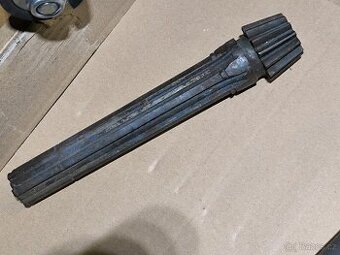 Spodní hřídel PF 62