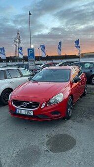 Volvo V60 D5, 151 KW R-design - 1