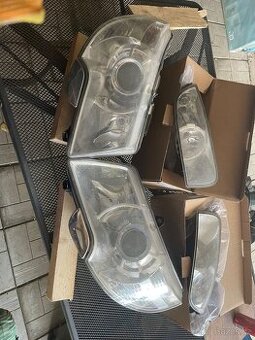 Světla Škoda Superb 2