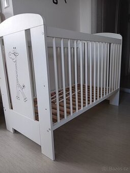 Dřevěná postýlka