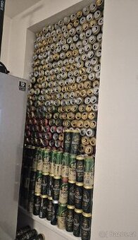 Prázdné plechovky od piva