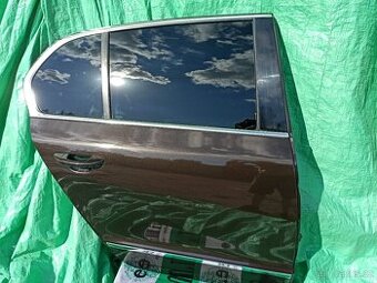 Dveře pravé zadní Superb 2