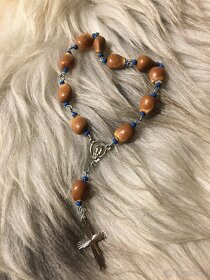 Růženec z klokočí - tip na dárek