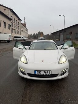 PORSCHE PANAMERA S