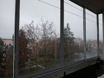 Zasklení balkonu