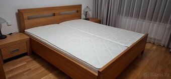 Masiv manželská postel SLEVA