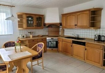 Klasická selská dubová linka se spotřebiči,6209