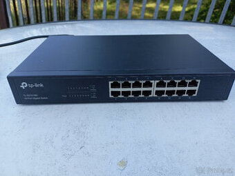TP-Link TL-SG1016D - 1