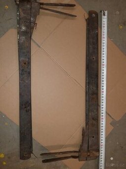 Historické Dveřní závěsy/panty/na vrata