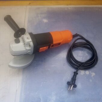 Úhlová bruska Black & Decker KG115 (750 W)