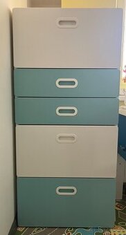 Dětská šuplíková skříň SMASTAD / PLATSA modro bílá 130cm