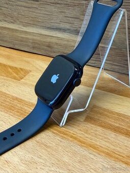 Apple Watch 8 45mm (12 měsíců záruka)