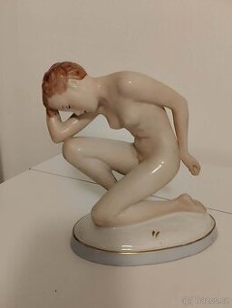 Porcelánová soška