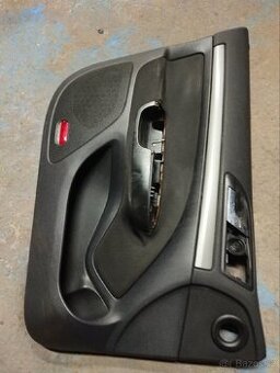 Octavia 2 výplň dveří řidiče